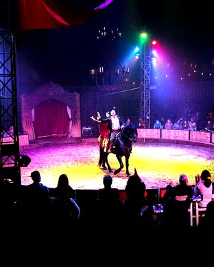 Cirque Ma'Ceo Santa Rosa
