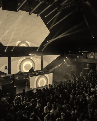 Com Truise San Francisco